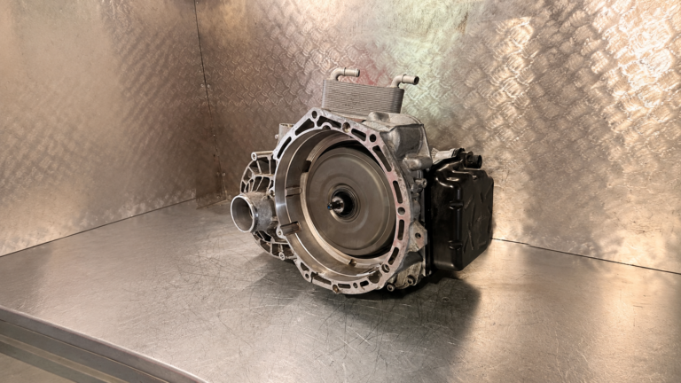 Ausgebautes DQ500 _ 0BH Getriebe des VW California nach Erneuerung des Dichtmittels